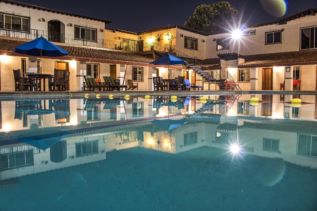 Hotel Casa Del Sol 엔세나다 외부 사진